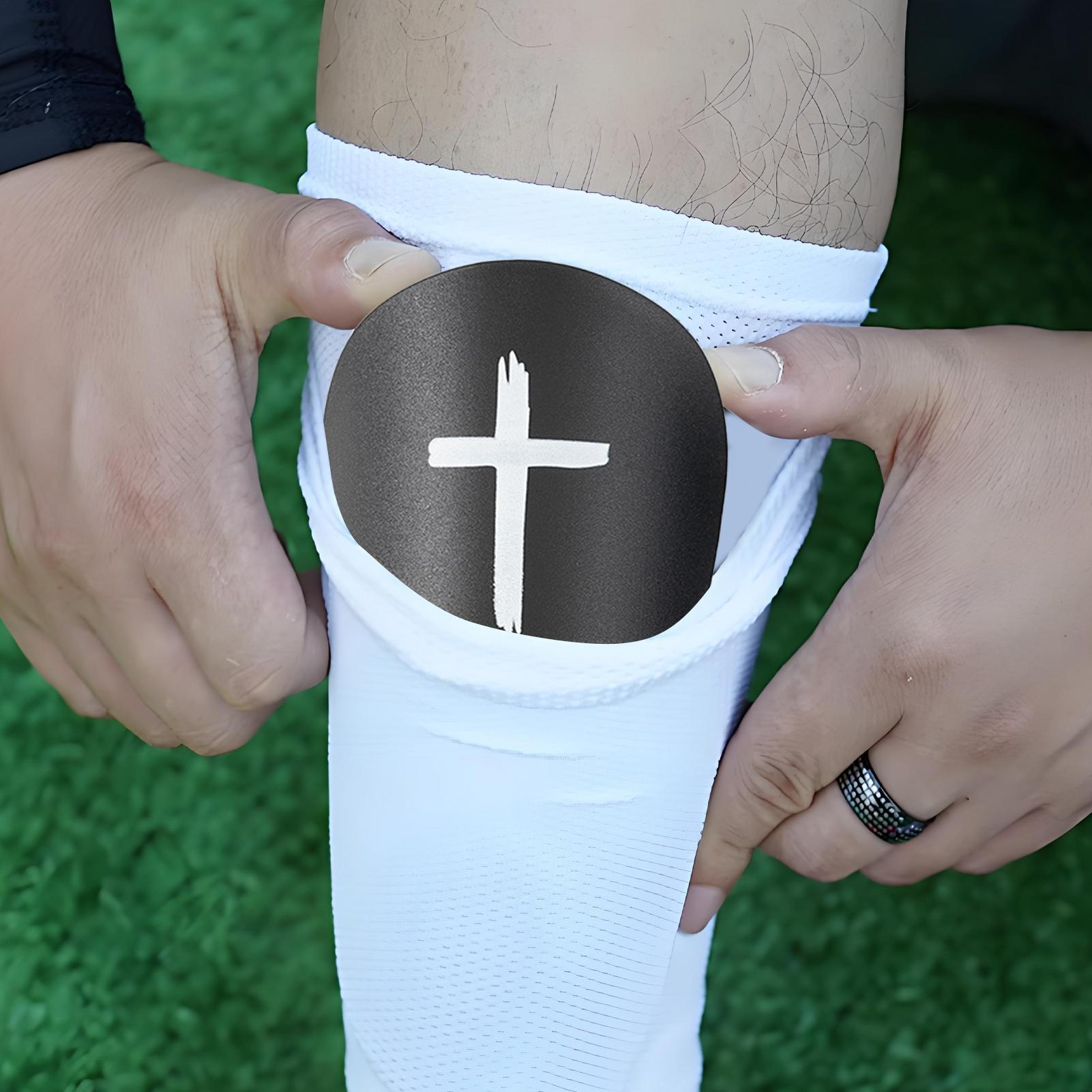 男の子用サッカーシンガード、小型トレーニング用具、聖書の言葉 - Football Training Cone のレビューと価格