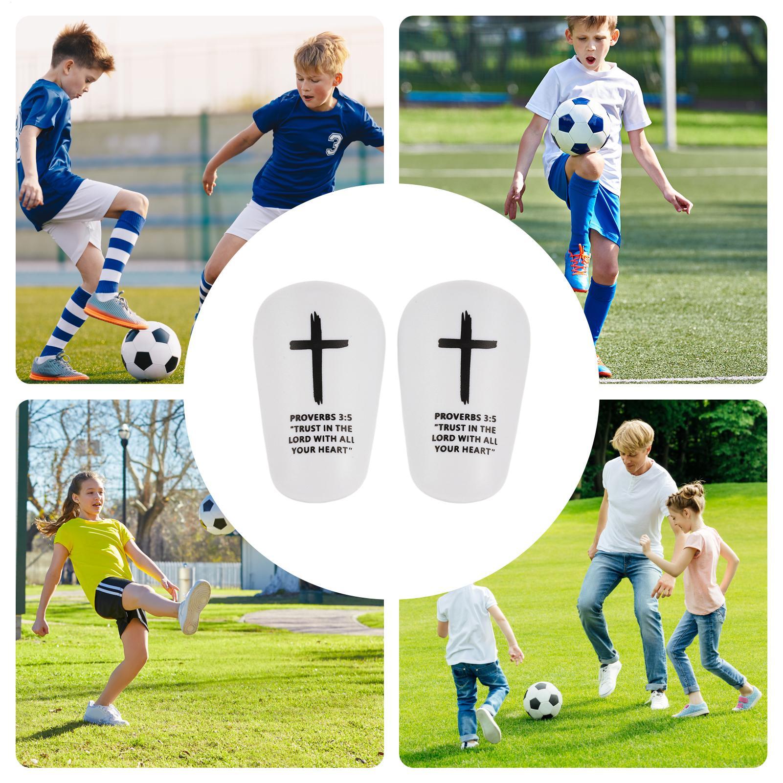 男の子用サッカーシンガード、小型トレーニング用具、聖書の言葉 - Football Training Cone のレビューと価格