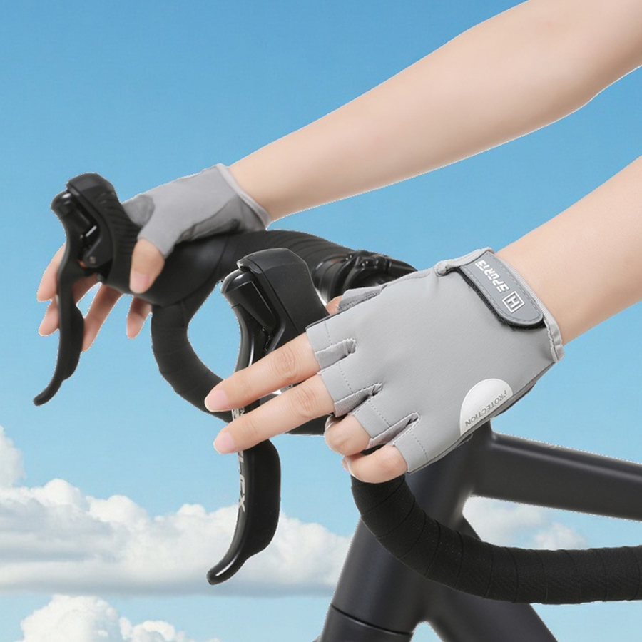 通気性のある滑り止めスポーツグローブスピニングバイクフィット - Name Sports Equipment のレビューと価格