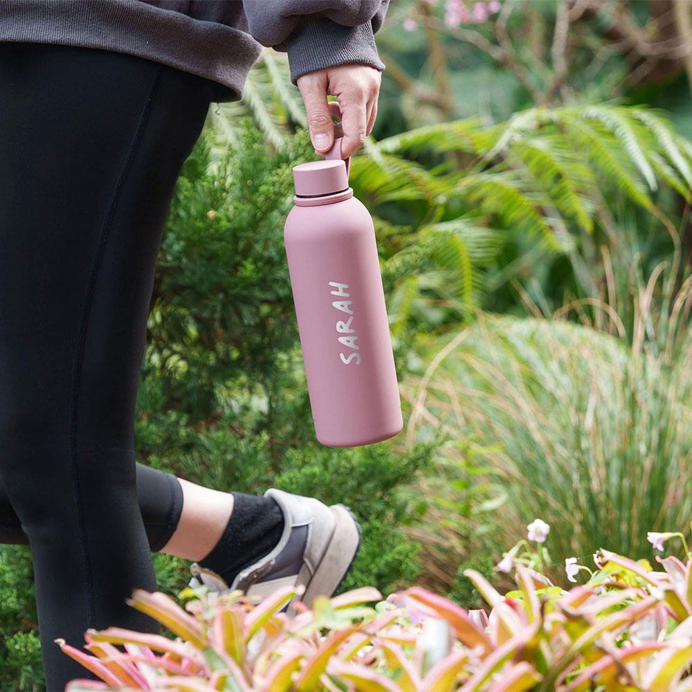 パーソナライズされたカスタム名入りステンレス製ウォーターボト - Name Sports Equipment のレビューと価格