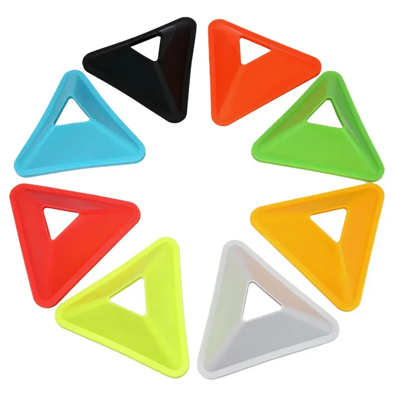 サッカー練習用コーン 三角形サッカー練習用フィールドマーキン - Football Training Cone のレビューと価格